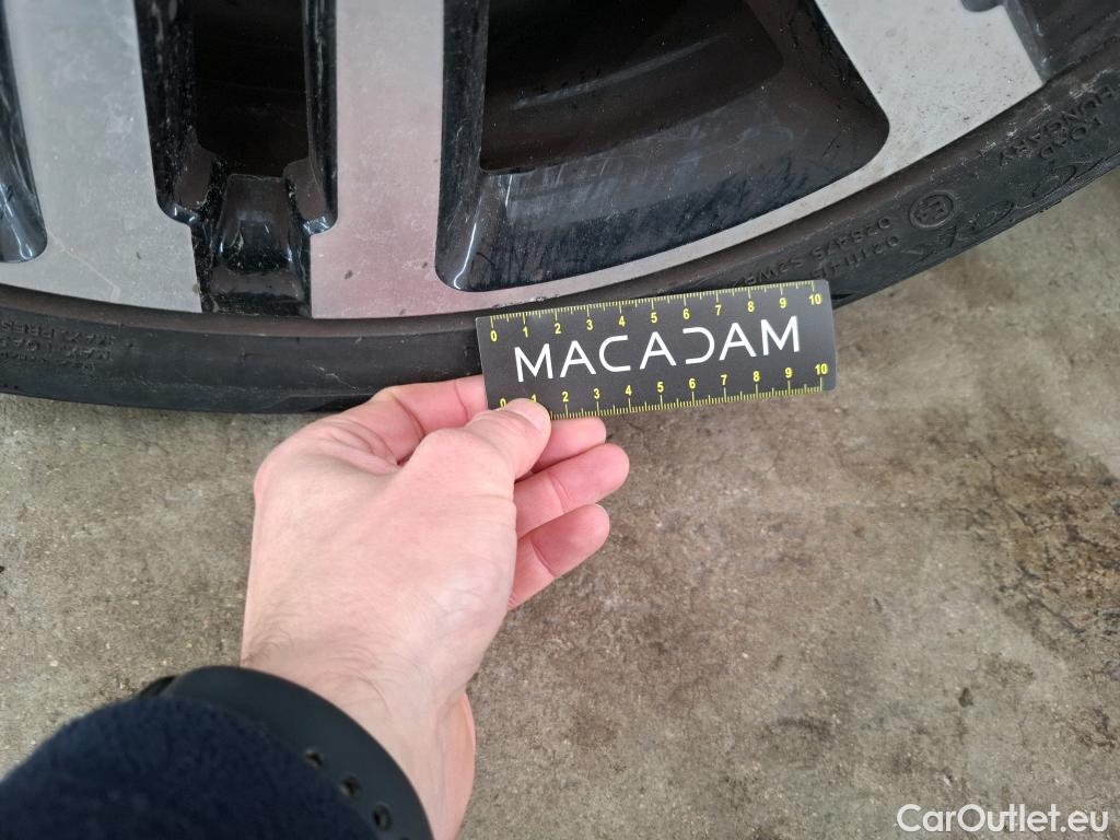  Mini  Mini   / 2021 / 3P / Berline Cooper SE Finition  Yours 184 ch BVA #47