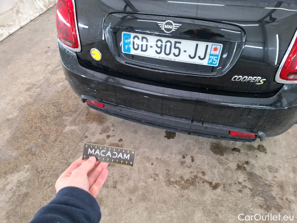  Mini  Mini   / 2021 / 3P / Berline Cooper SE Finition  Yours 184 ch BVA #69