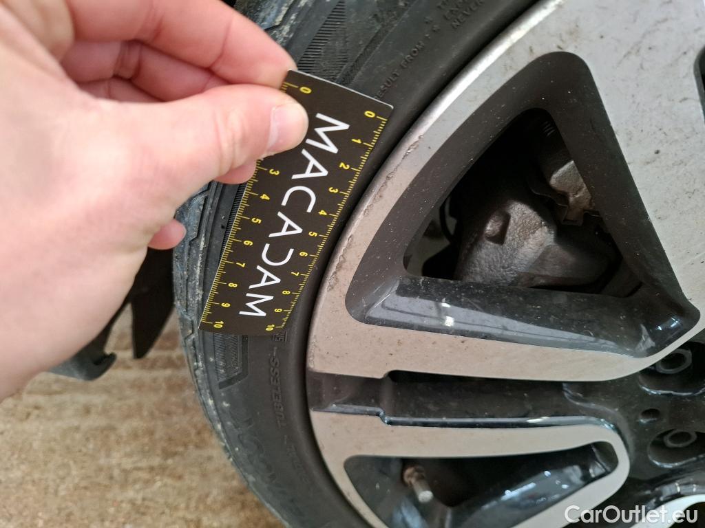  Mini  Mini   / 2021 / 3P / Berline Cooper SE Finition  Yours 184 ch BVA #43