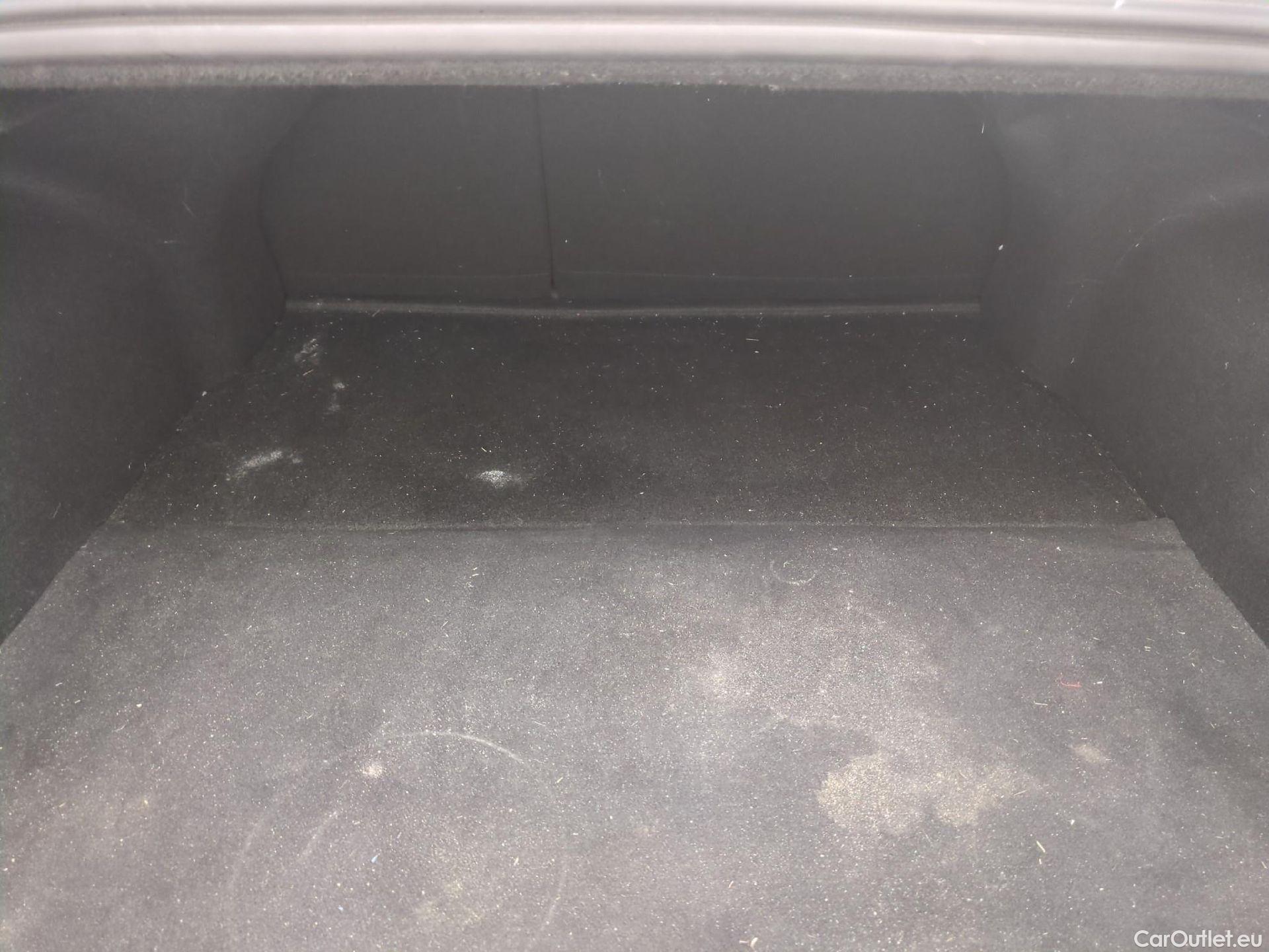  Hyundai   Ioniq Ioniq 6 Creative Electrique 77kWh BVA #34