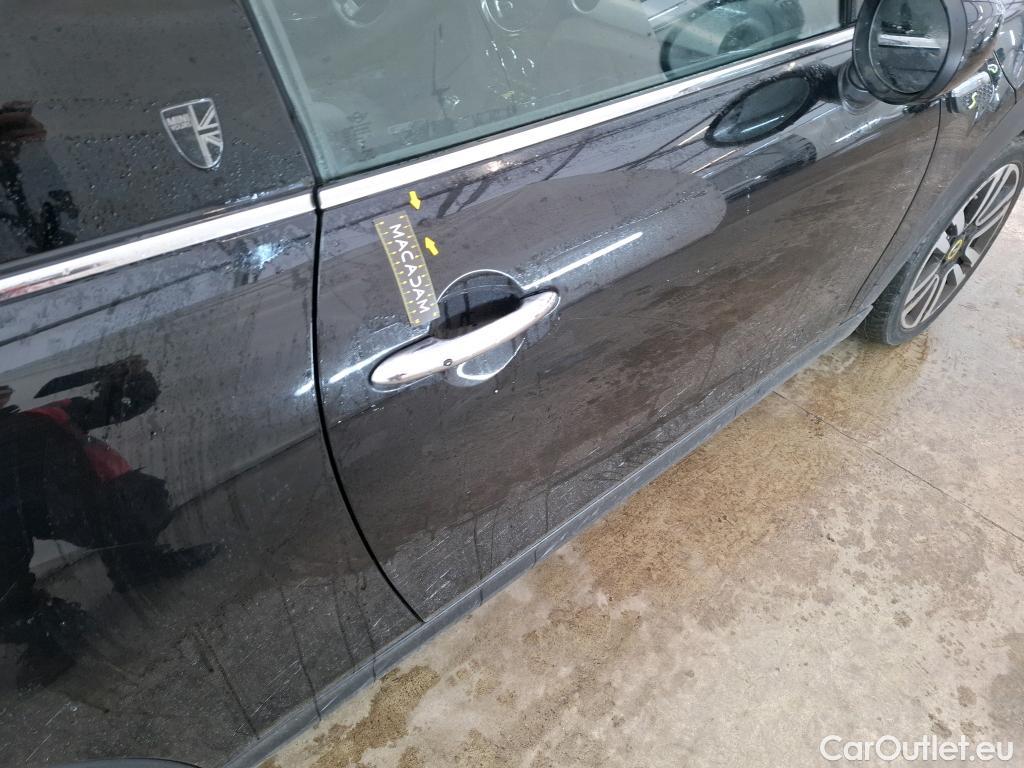  Mini  Mini   / 2021 / 3P / Berline Cooper SE Finition  Yours 184 ch BVA #61