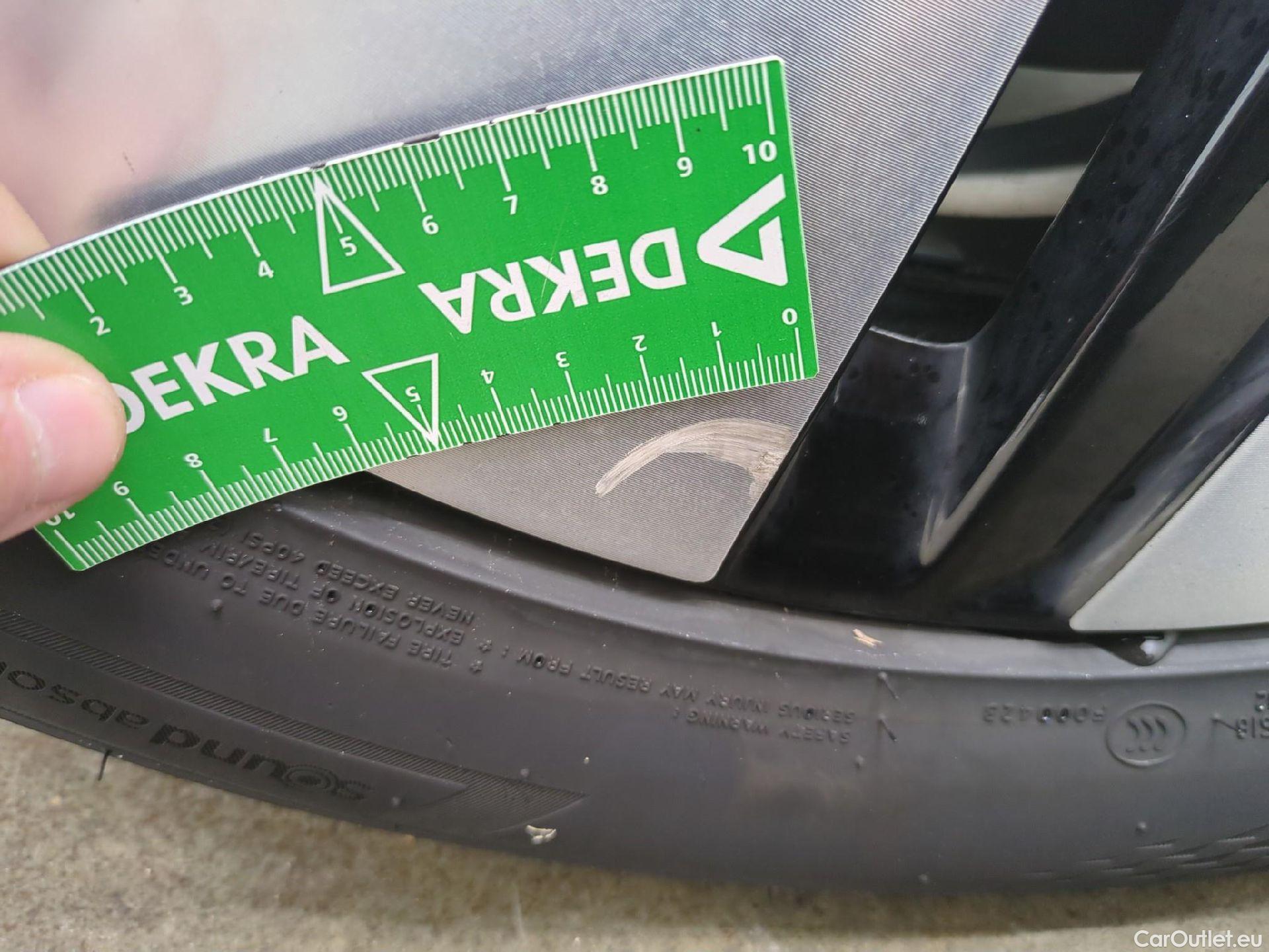  Hyundai   Ioniq Ioniq 6 Creative Electrique 77kWh BVA #13