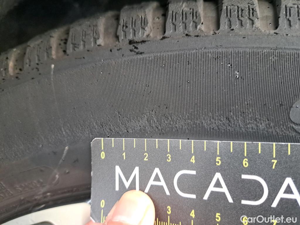  Hyundai  Tucson HYUNDAI  / 2020 / 5P / SUV 1.6 HYBRID 230 EXECUTIVE #2