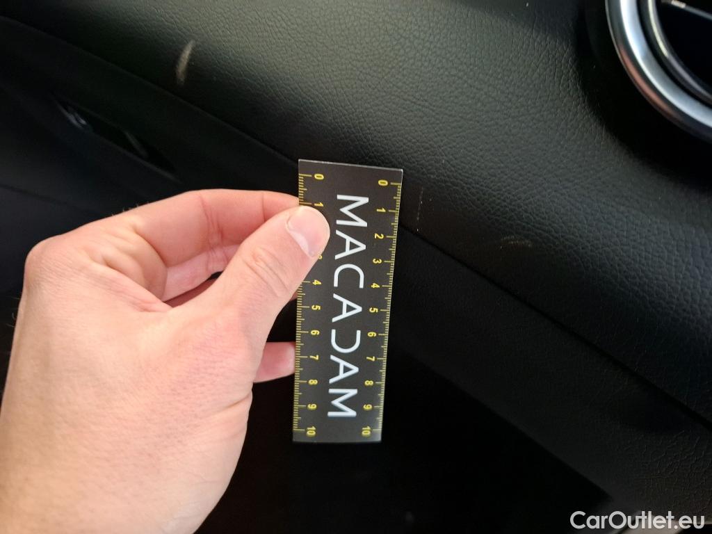  Mercedes  G-Klasee MERCEDES-BENZ GLC / 2019 / 5P / SUV GLC 300 e Business Line 4Matic #2