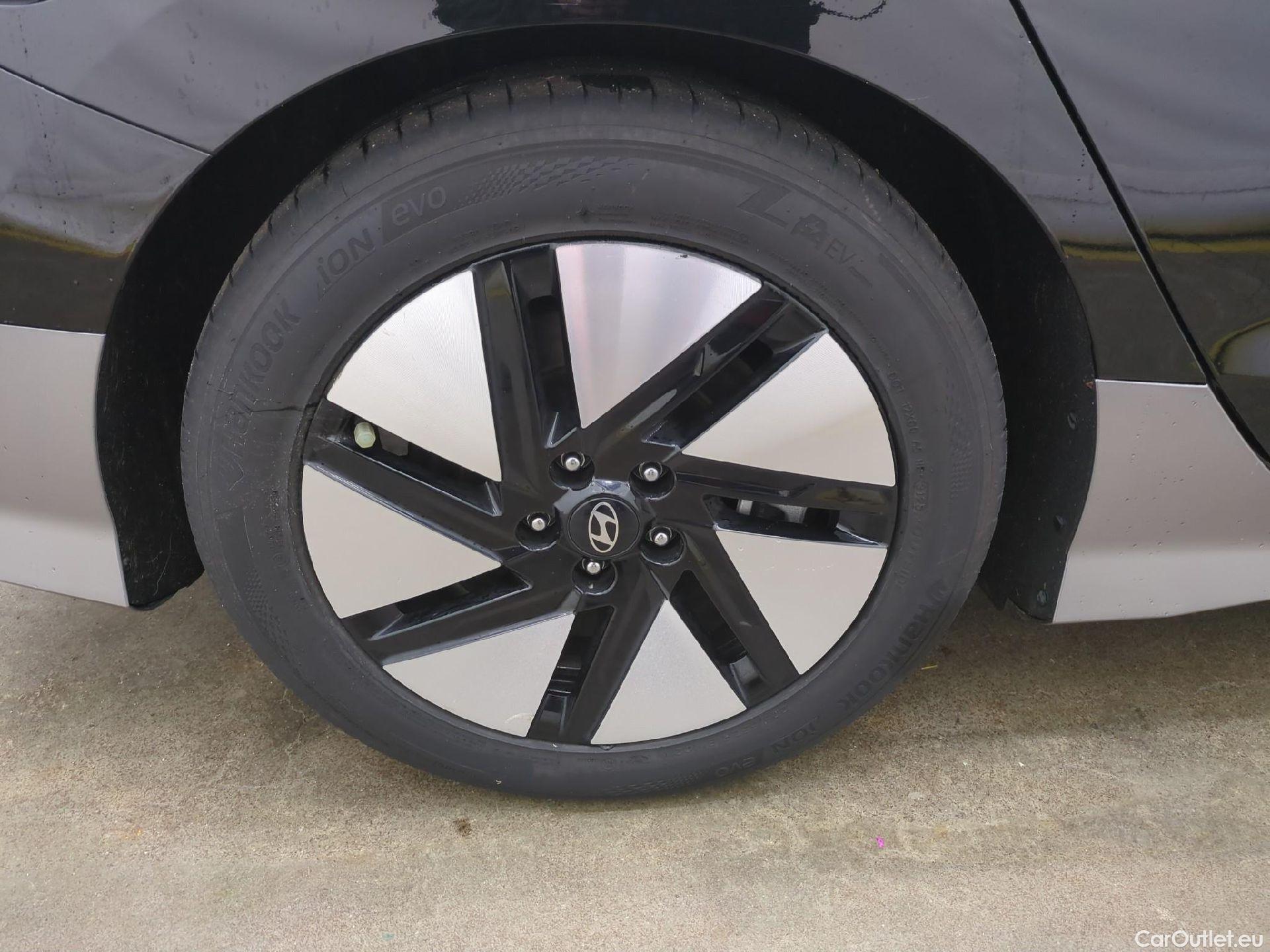  Hyundai   Ioniq Ioniq 6 Creative Electrique 77kWh BVA #12