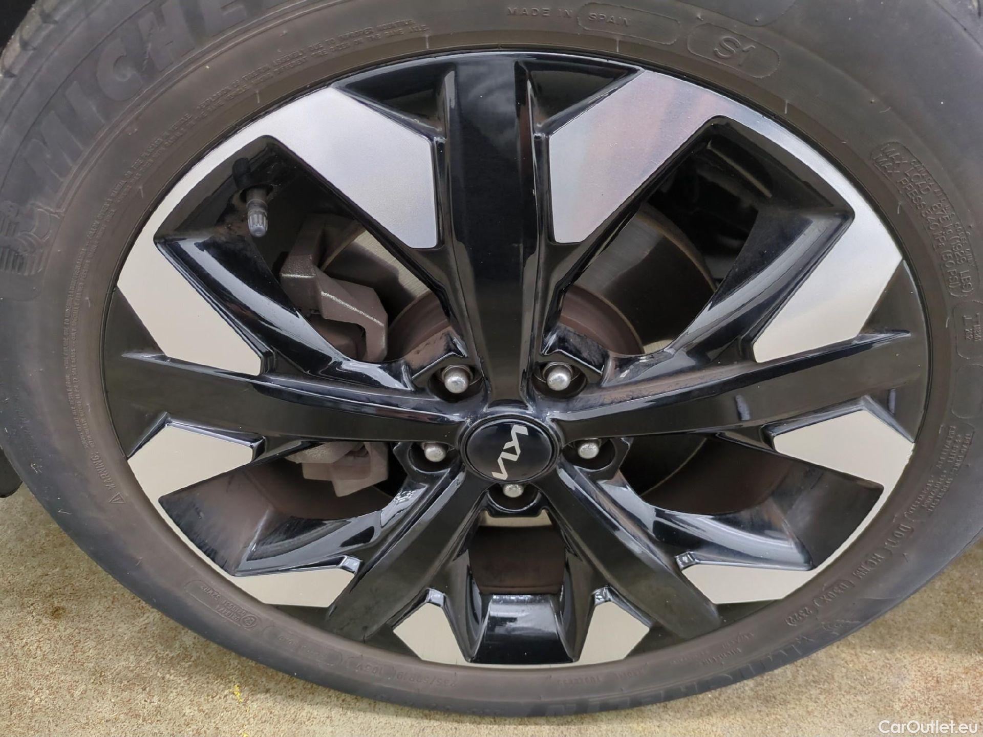  KIA  Sportage KIA  / 2021 / 5P / SUV 1.6 T-GDI 265 PHEV AUTO 4WD ACTIVE BUSIN #5