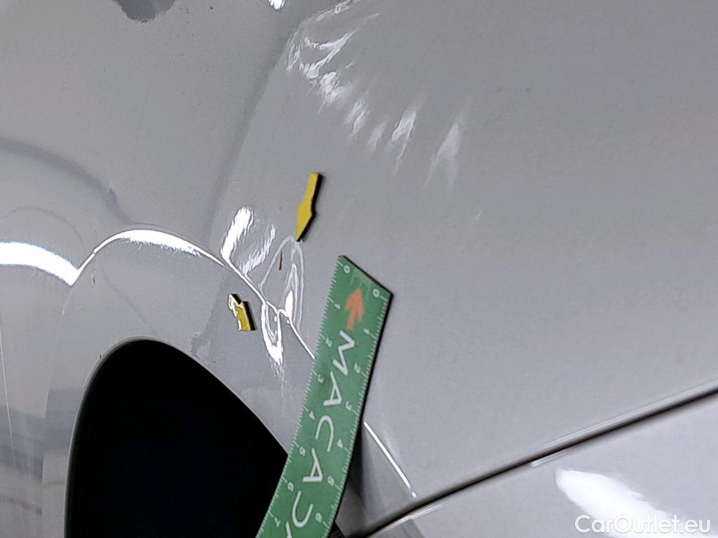  Land Rover  Discovery MG MG5 / 2022 / 5P / Break Luxury 61kWh #15