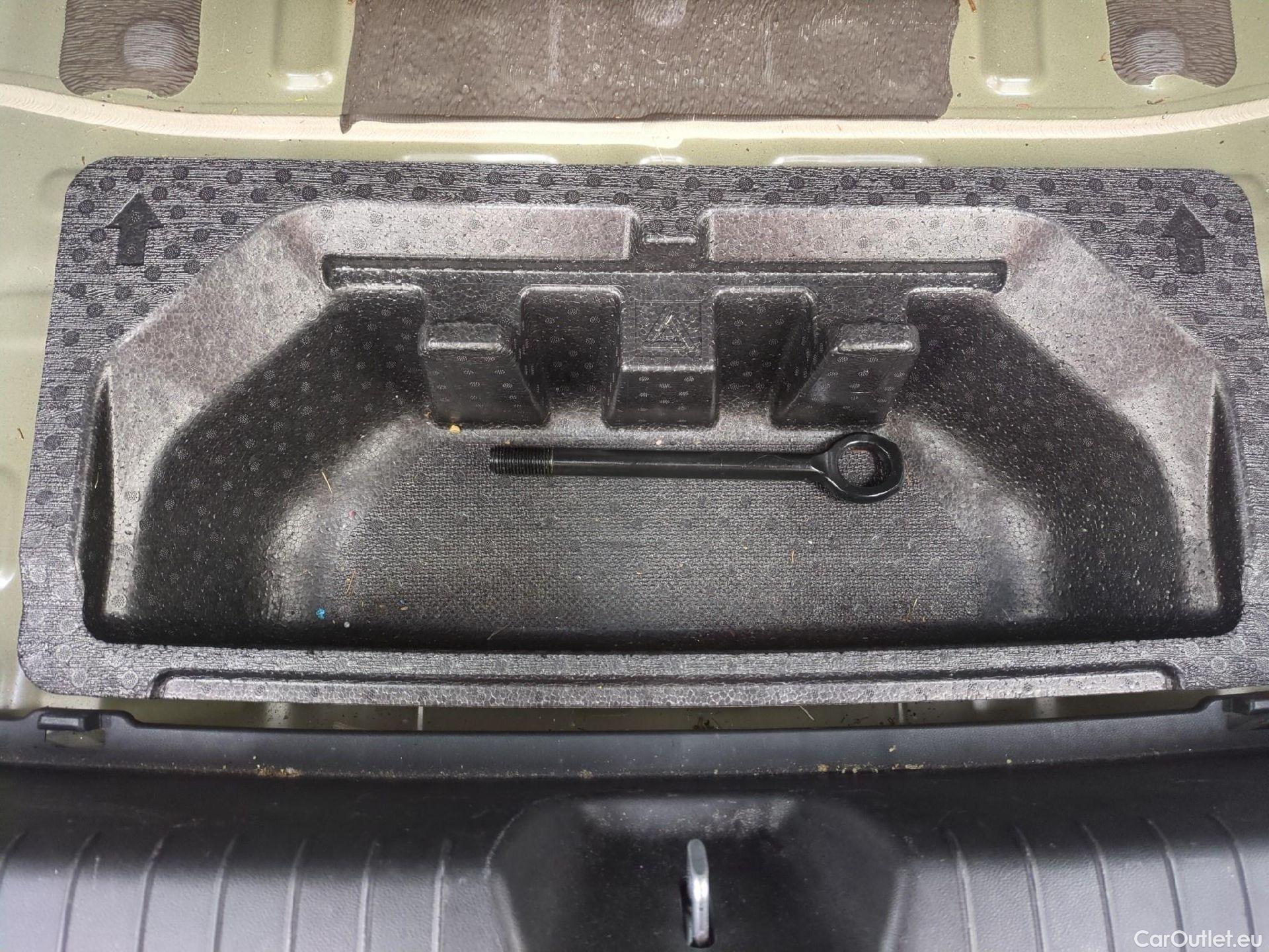  Hyundai   Ioniq Ioniq 6 Creative Electrique 77kWh BVA #33