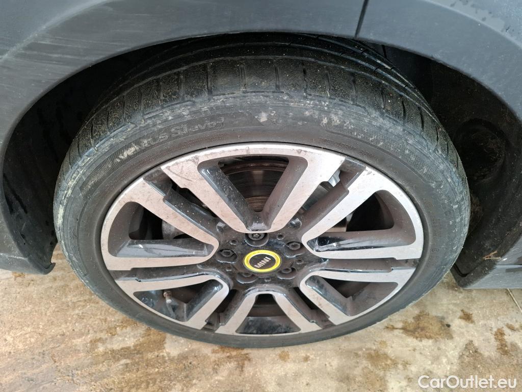  Mini  Mini   / 2021 / 3P / Berline Cooper SE Finition  Yours 184 ch BVA #23