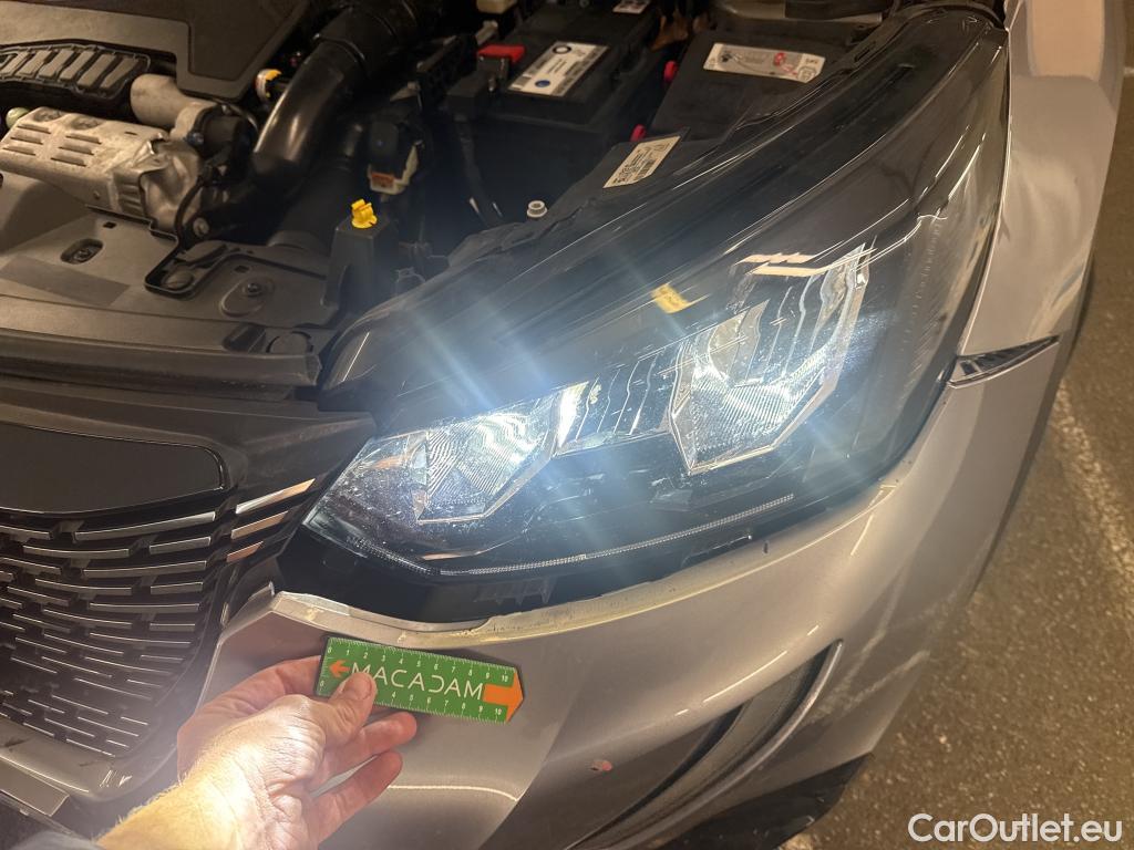  Peugeot  2008  Allure Business 1.2 PureTech 100CV BVM6 E6d #1