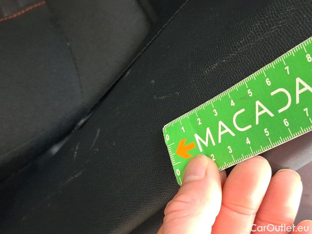  Peugeot  2008  Active Business 1.2 PureTech 130CV BVA8 E6d #36