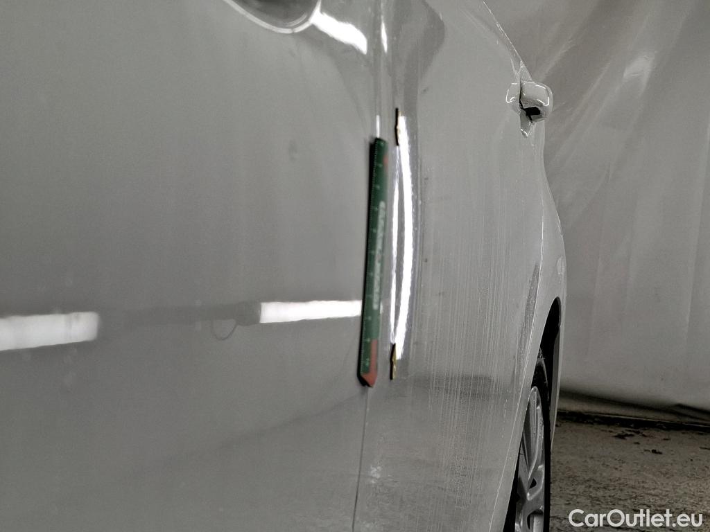  Peugeot  208  Active 1.6 HDi 100CV BVM5 E6 #2