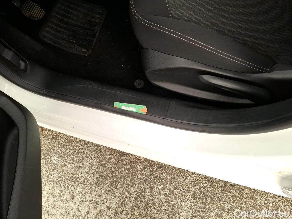  Peugeot  208  Active 1.6 HDi 100CV BVM5 E6 #3