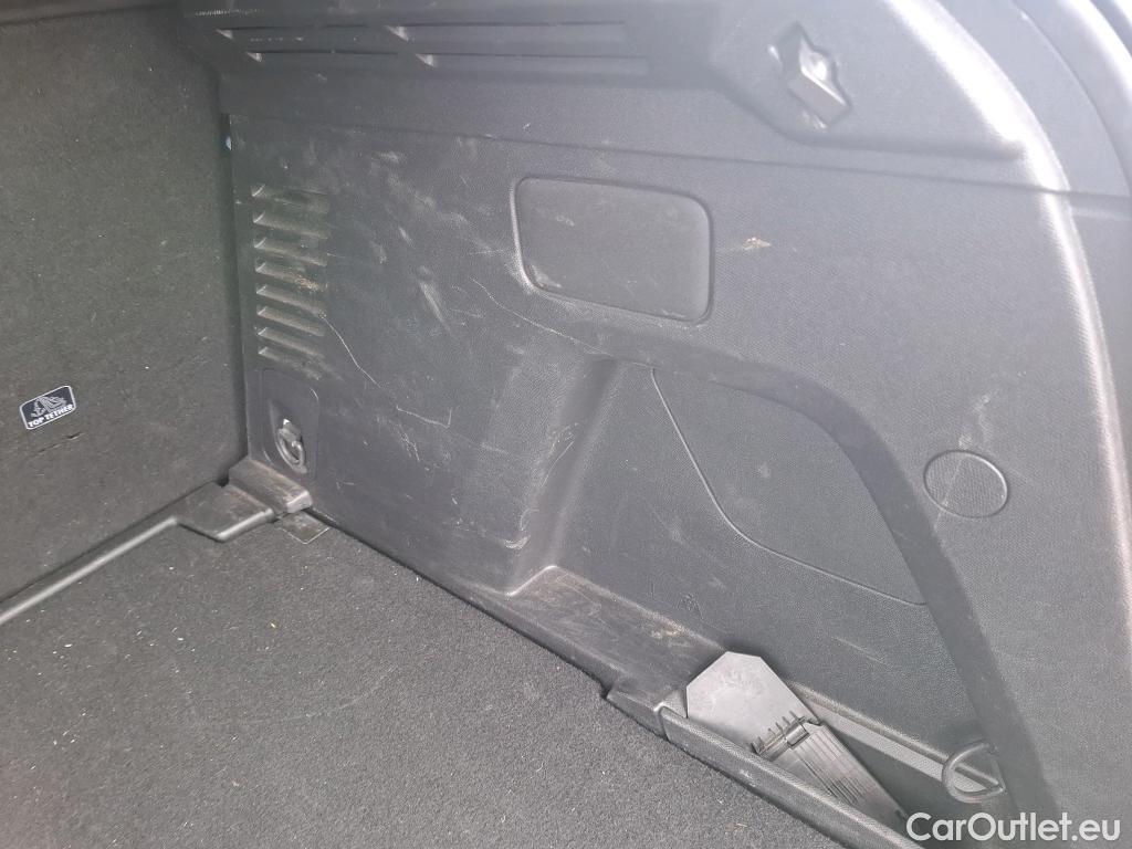  Peugeot  3008  Active Pack 1.5 HDi 130CV BVA8 E6d / VO RECONDITIONNE - PHOTOS AVANT RECONDITIONNEMENT #10