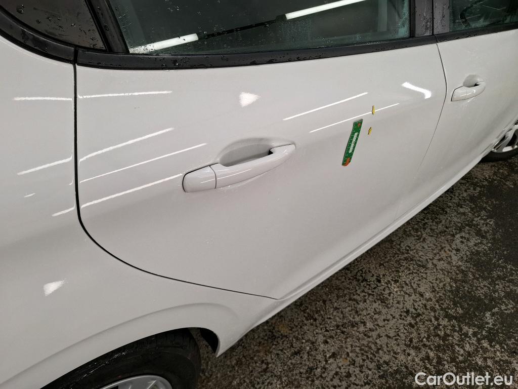  Peugeot  208  Active 1.6 HDi 100CV BVM5 E6 #5