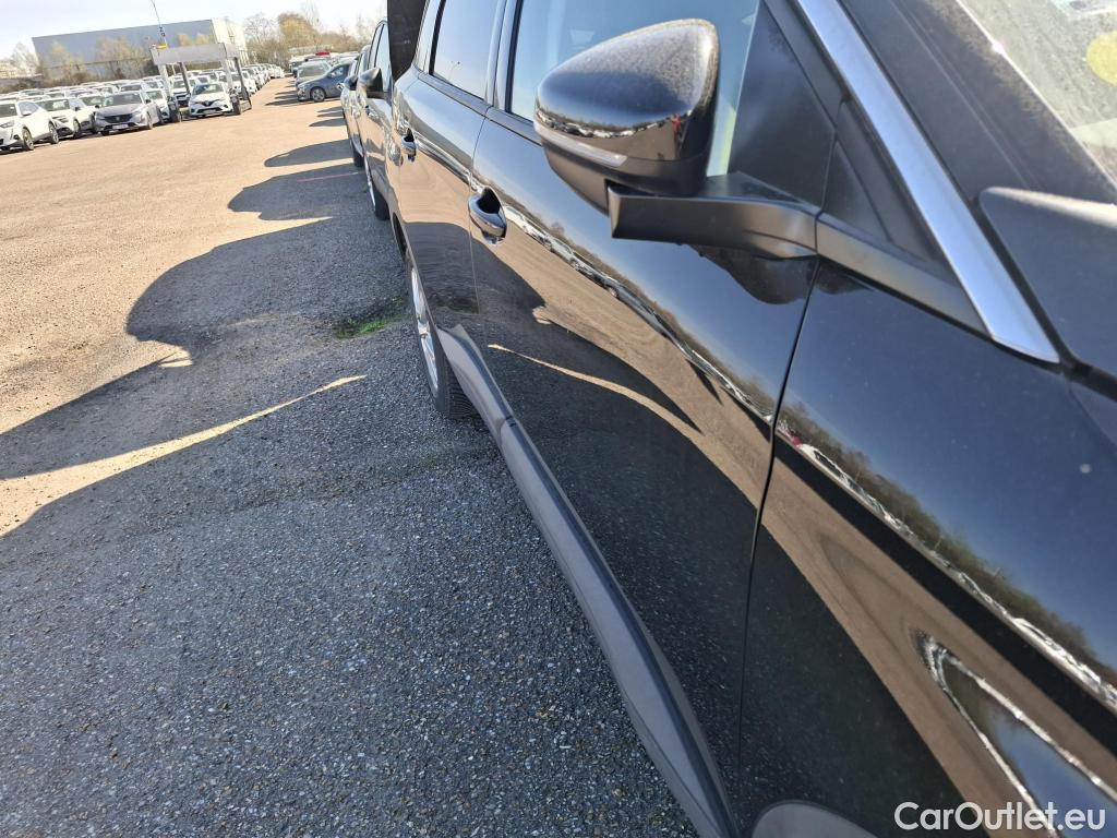  Peugeot  5008  Active Business 1.5 HDi 130CV BVA8 E6dT #9