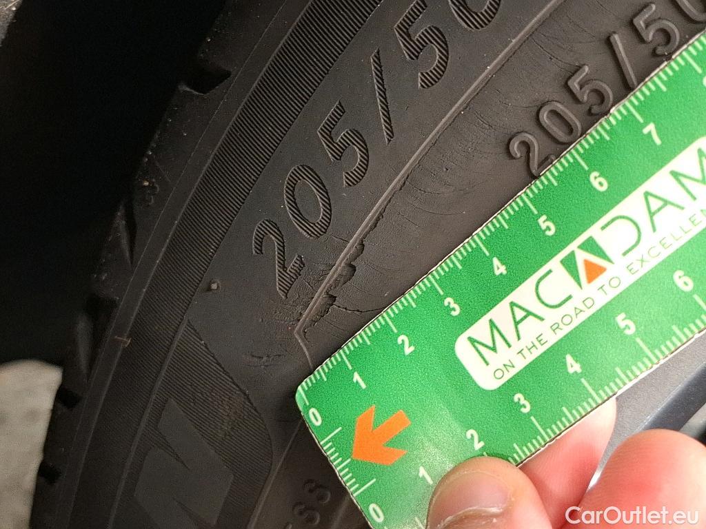  Renault  Megane  IV Berline 5 ptes. Techno 1.3 TCe 140CV BVA7 E6d / VO RECONDITIONNE - PHOTOS AVANT RECONDITIONNEMENT #2