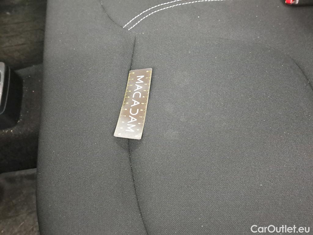  Renault  Captur  Zen 0.9 TCe 90CV BVM5 E6 #2