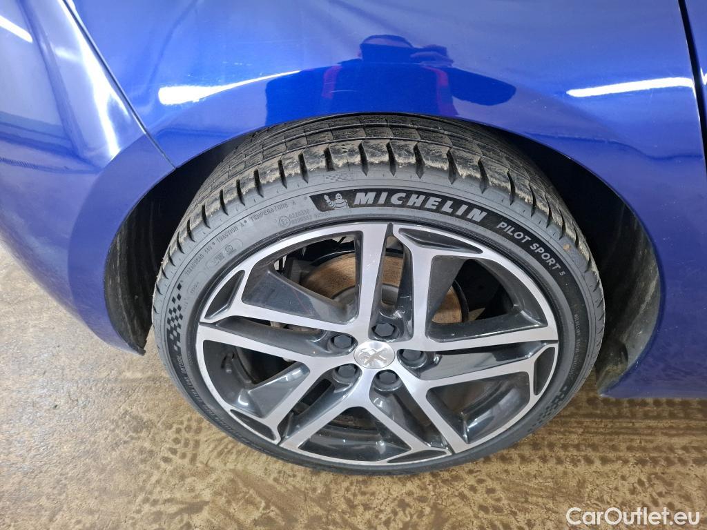  Peugeot  308  Allure 1.2 PureTech 130CV BVM6 E6dT #18