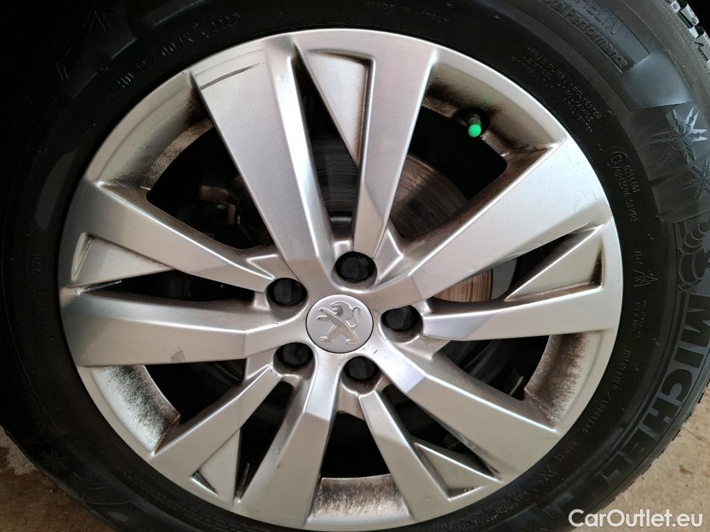  Peugeot  5008  Active Business 1.5 HDi 130CV BVA8 E6dT #32