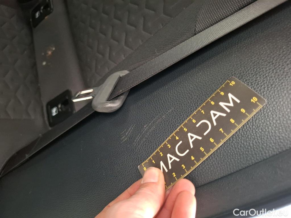  Toyota  Corolla TOYOTA  / 2018 / 5P / Berline Hybride 122h Dynamic Business Beyond Zer #23