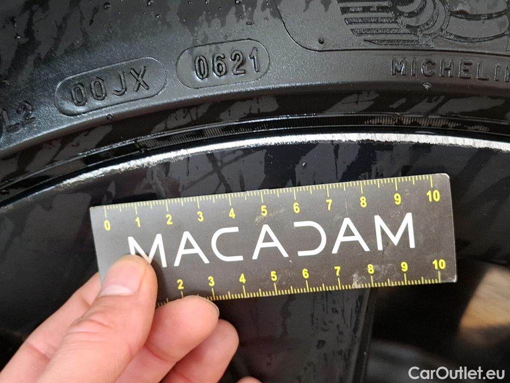  Tesla  Model Y TESLA  / 2020 / 5P / SUV Grand Autonomie Dual Motor AWD #42