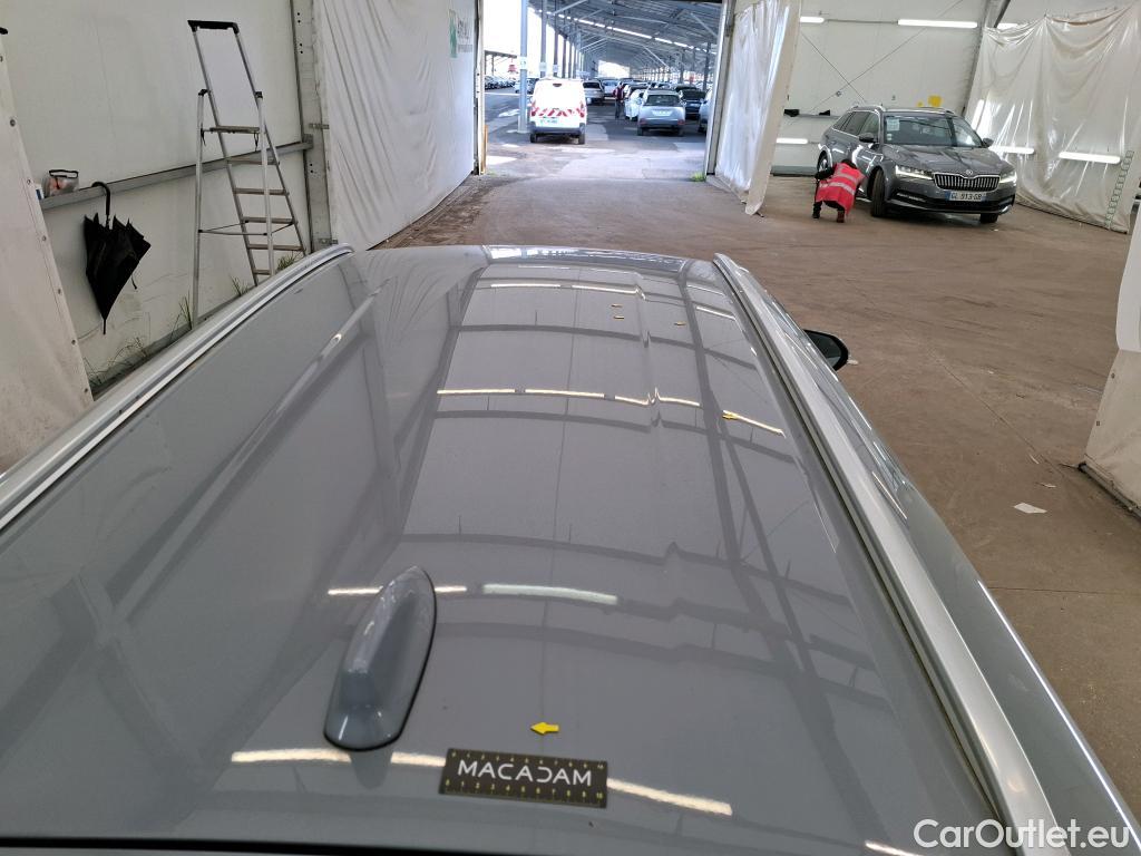  Toyota  Corolla TOYOTA  Touring Sports / 2018 / 5P / Break Hybride 122h Dynamic Business Stage Acad #1