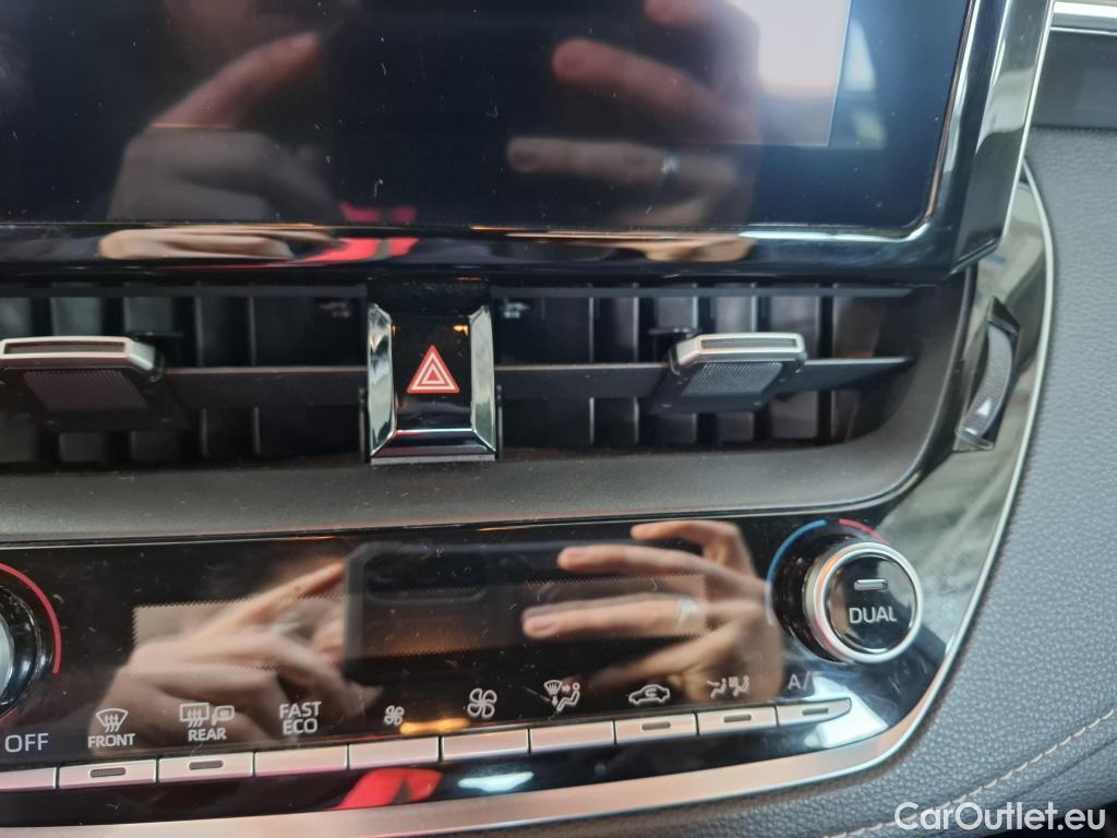  Toyota  Corolla TOYOTA  Touring Sports / 2018 / 5P / Break Hybride 122h Dynamic Business Beyond Zer #35