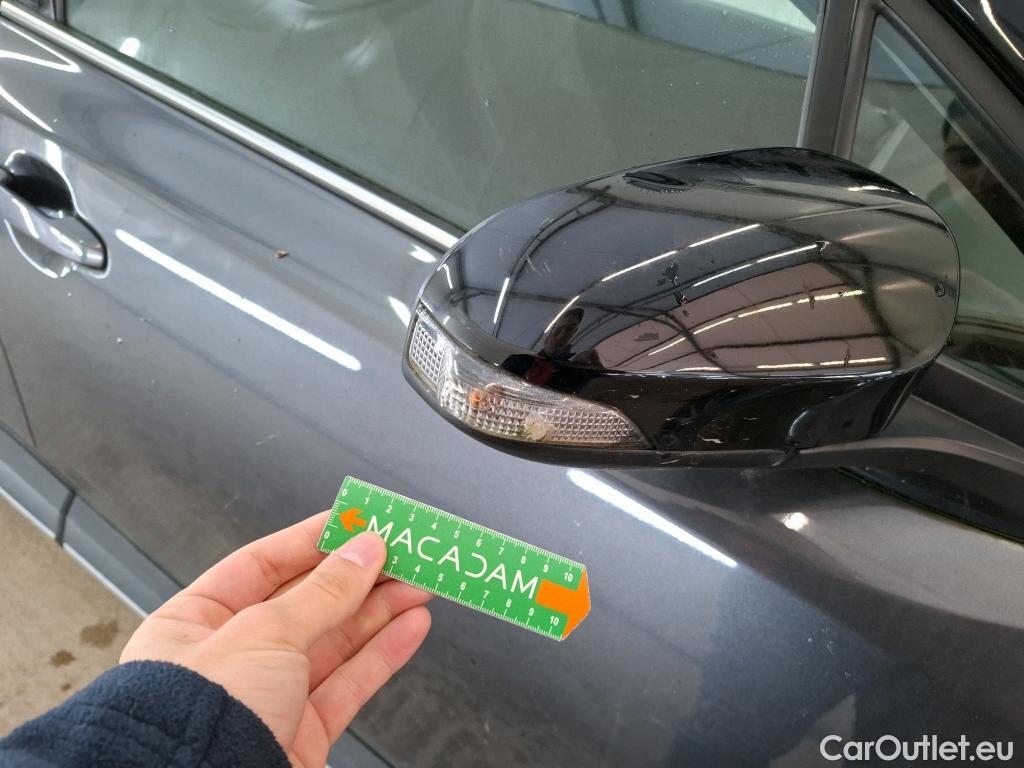  Toyota  C-HR TOYOTA  / 2016 / 5P / SUV 2.0 HYBRIDE 184 DISTINCTIVE #20