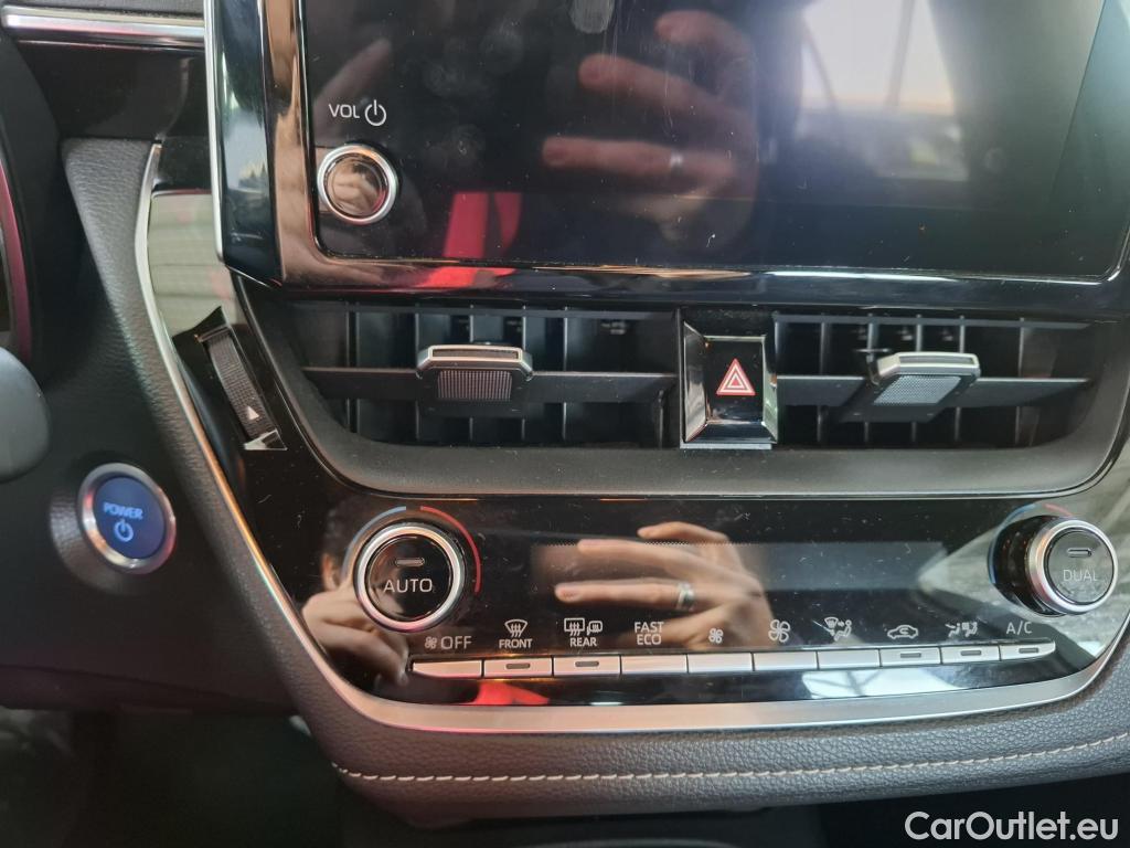  Toyota  Corolla TOYOTA  Touring Sports / 2018 / 5P / Break Hybride 122h Dynamic Business Beyond Zer #36