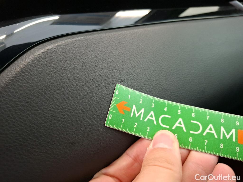  Toyota  C-HR TOYOTA  / 2016 / 5P / SUV 2.0 HYBRIDE 184 DISTINCTIVE #23