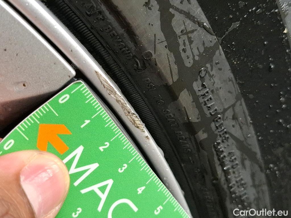  Tesla  Model Y TESLA  / 2020 / 5P / SUV Grand Autonomie Dual Motor AWD #34