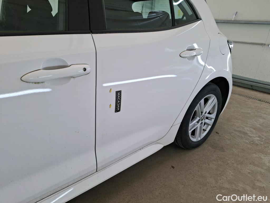  Toyota  Corolla TOYOTA  / 2018 / 5P / Berline Hybride 122h Dynamic Business Beyond Zer #3