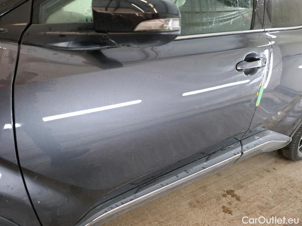  Toyota  C-HR TOYOTA  / 2016 / 5P / SUV 2.0 HYBRIDE 184 DISTINCTIVE #31