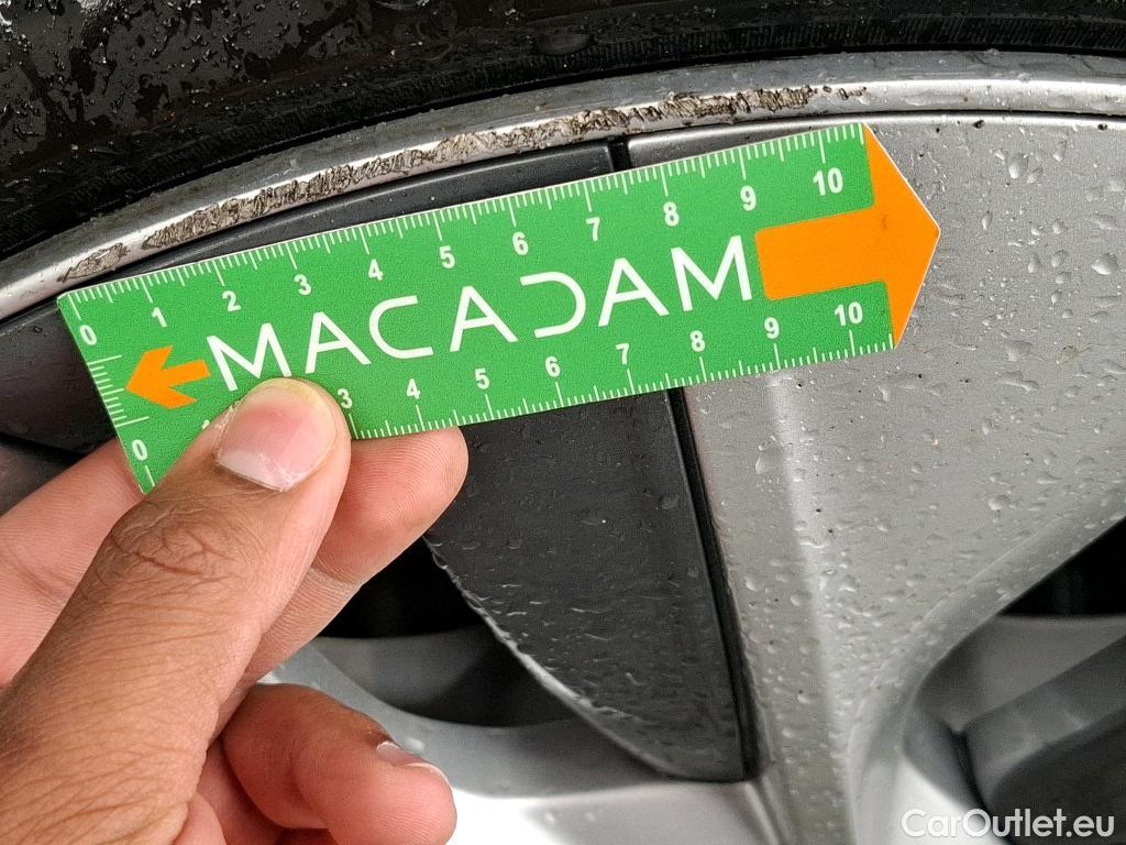  Tesla  Model Y TESLA  / 2020 / 5P / SUV Grand Autonomie Dual Motor AWD #31