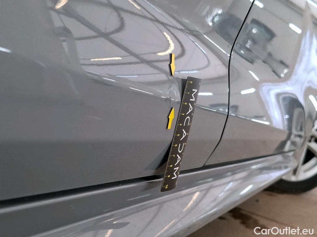  Toyota  Corolla TOYOTA  Touring Sports / 2018 / 5P / Break Hybride 122h Dynamic Business Stage Acad #45