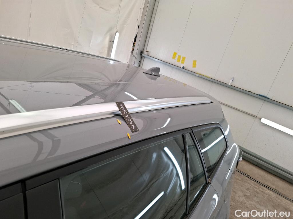  Toyota  Corolla TOYOTA  Touring Sports / 2018 / 5P / Break Hybride 122h Dynamic Business Stage Acad #40