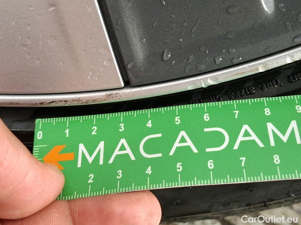  Tesla  Model Y TESLA  / 2020 / 5P / SUV Grand Autonomie Dual Motor AWD #35