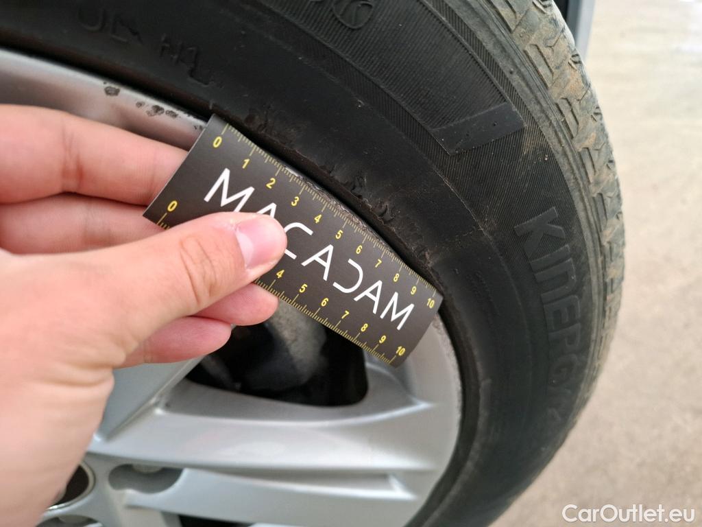  Toyota  Corolla TOYOTA  Touring Sports / 2018 / 5P / Break Hybride 122h Dynamic Business Stage Acad #17