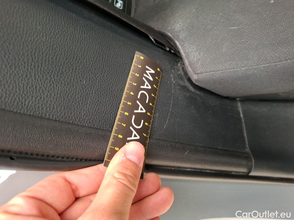  Toyota  Corolla TOYOTA  Touring Sports / 2018 / 5P / Break Hybride 122h Dynamic Business Stage Acad #33