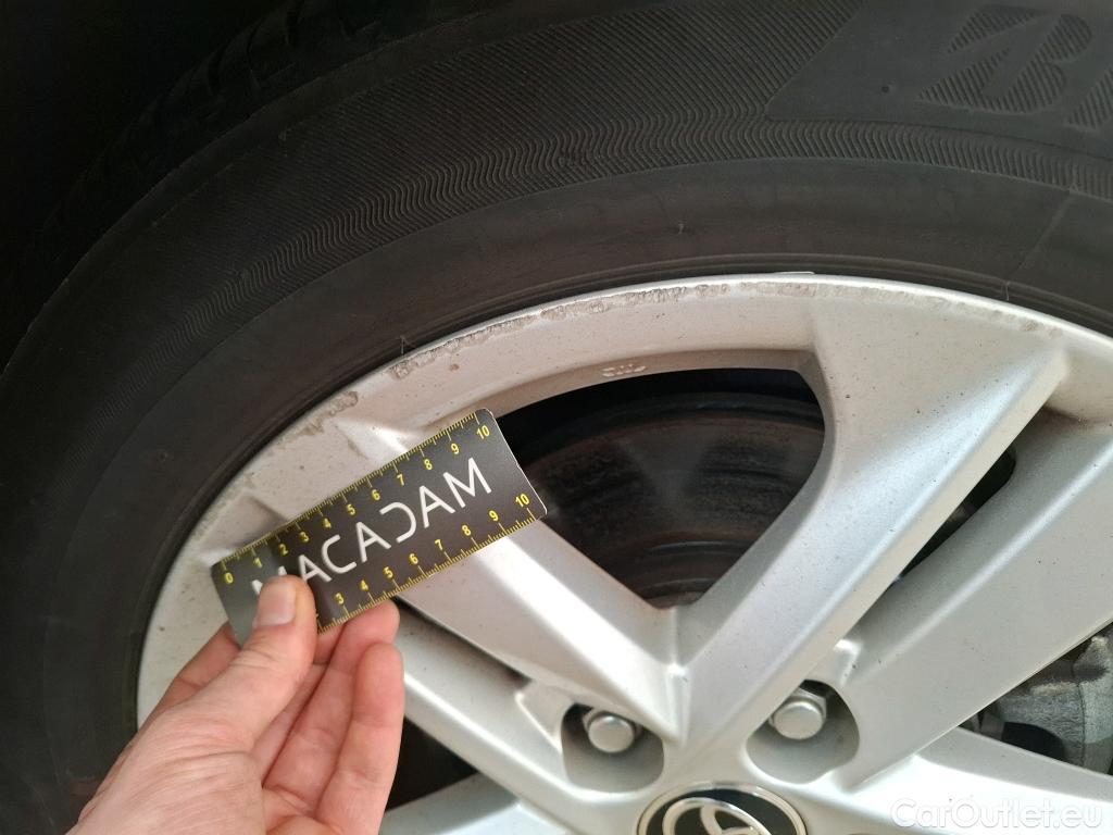  Toyota  Corolla TOYOTA  / 2018 / 5P / Berline Hybride 122h Dynamic Business Beyond Zer #17