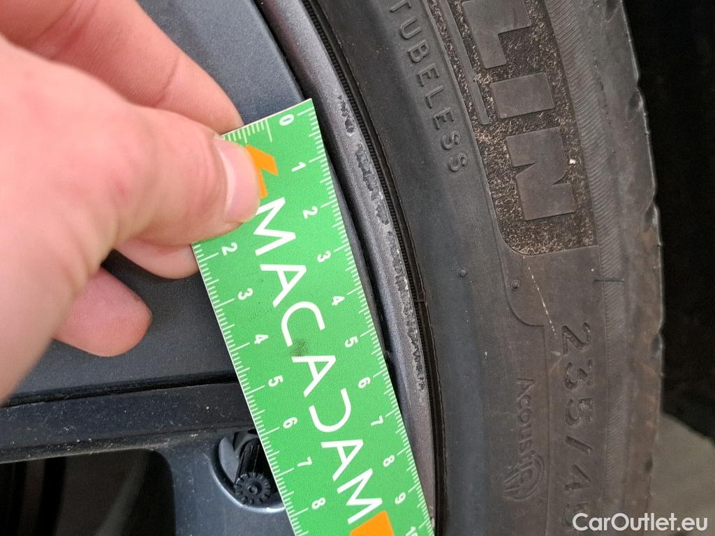  Tesla  Model 3 TESLA  / 2018 / 4P / Berline Grande Autonomie Dual Motor AWD #16