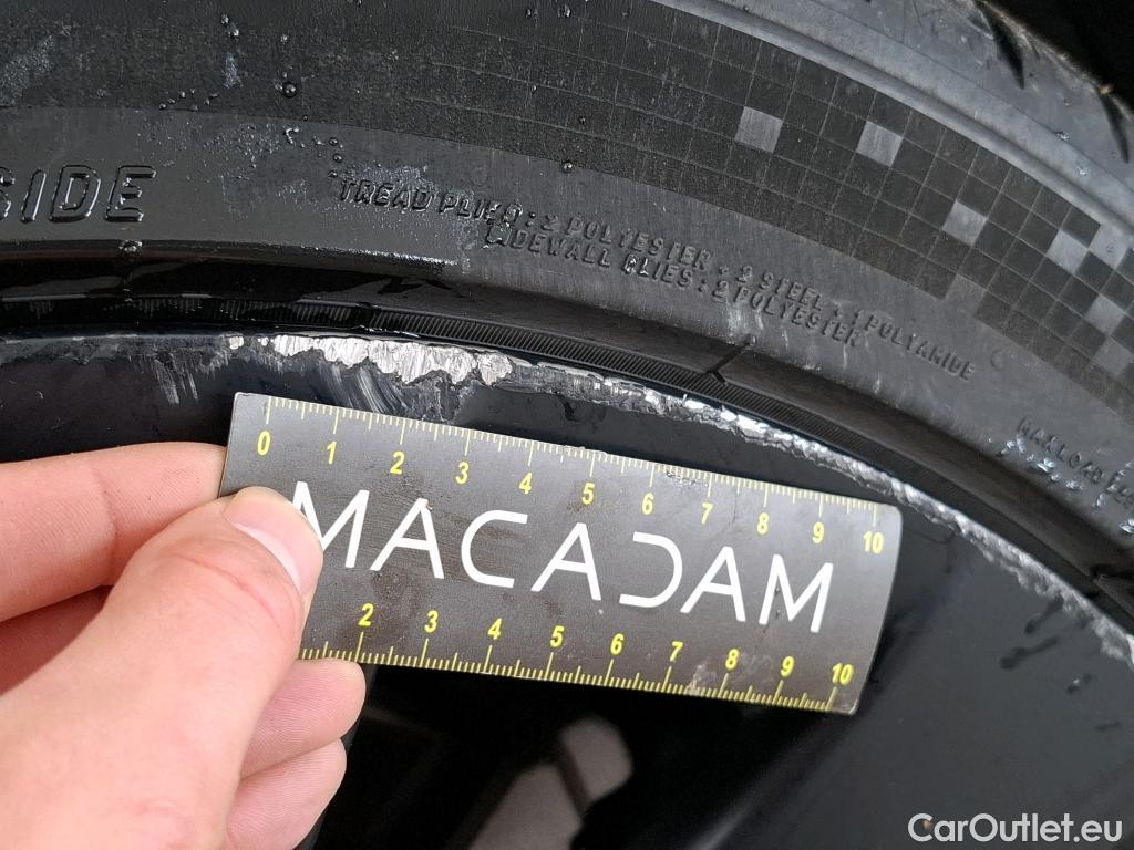  Tesla  Model Y TESLA  / 2020 / 5P / SUV Grand Autonomie Dual Motor AWD #30