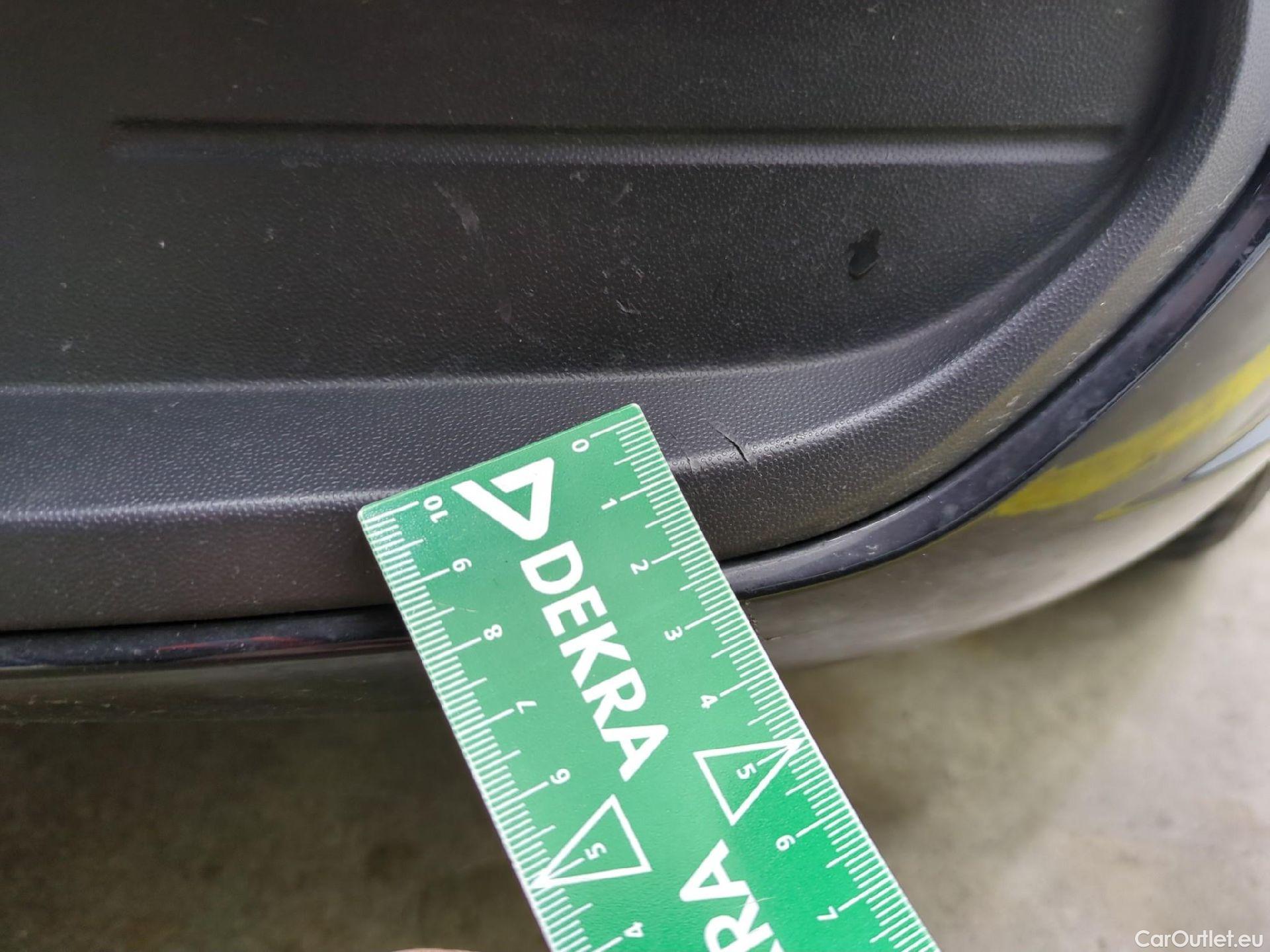  Volkswagen  Polo VOLKSWAGEN  / 2021 / 5P / Berline 1.0 TSI 95 Life #16