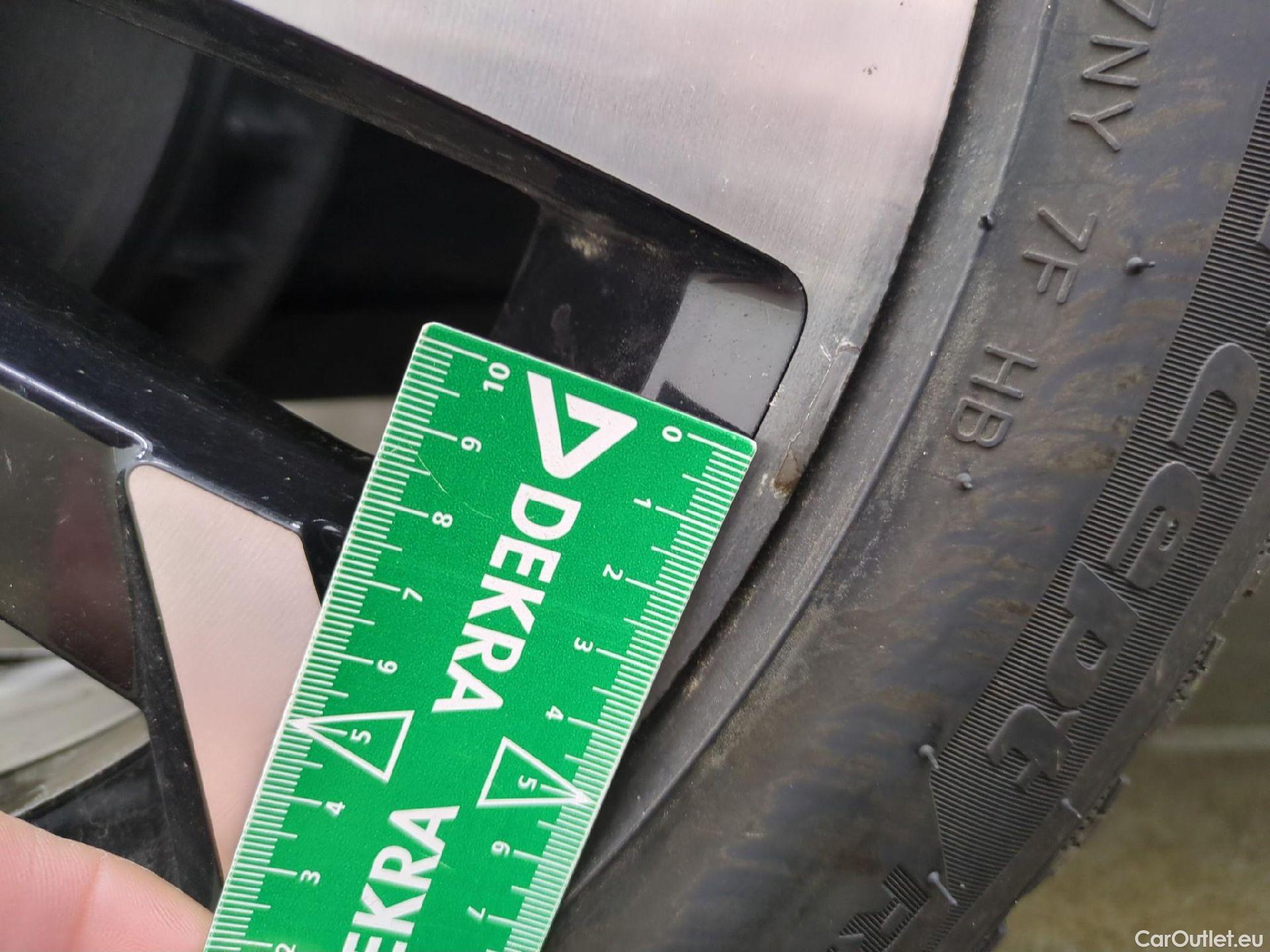  Volkswagen  Polo VOLKSWAGEN  / 2021 / 5P / Berline 1.0 TSI 95 Life #11