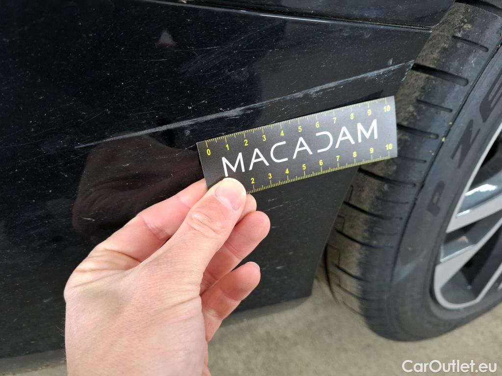  Volvo  V60 VOLVO  / 2018 / 5P / Break B4 197 DCT 7 Plus Dark #9