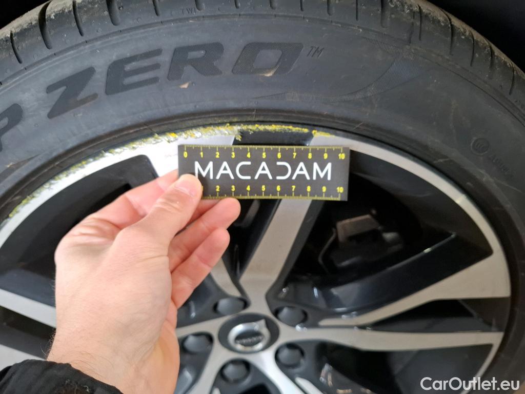  Volvo  V60 VOLVO  / 2018 / 5P / Break B4 197 DCT 7 Plus Dark #13