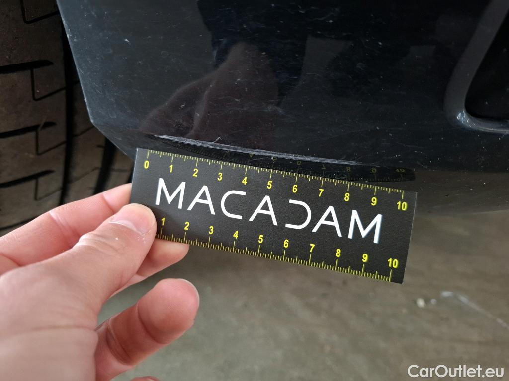  Volvo  V60 VOLVO  / 2018 / 5P / Break B4 197 DCT 7 Plus Dark #2