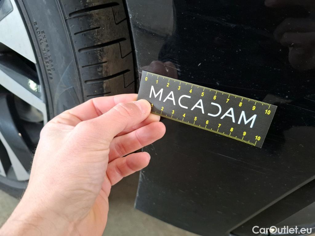  Volvo  V60 VOLVO  / 2018 / 5P / Break B4 197 DCT 7 Plus Dark #4