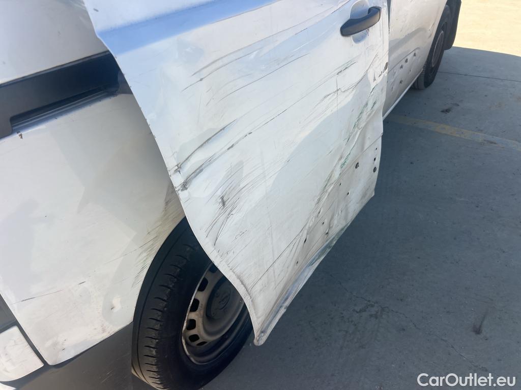  Opel  Combo OPEL  / 2018 / 3P / furgón derivado de turismo 1.5 TD 75kW (100CV) Express L H1 650kg #9